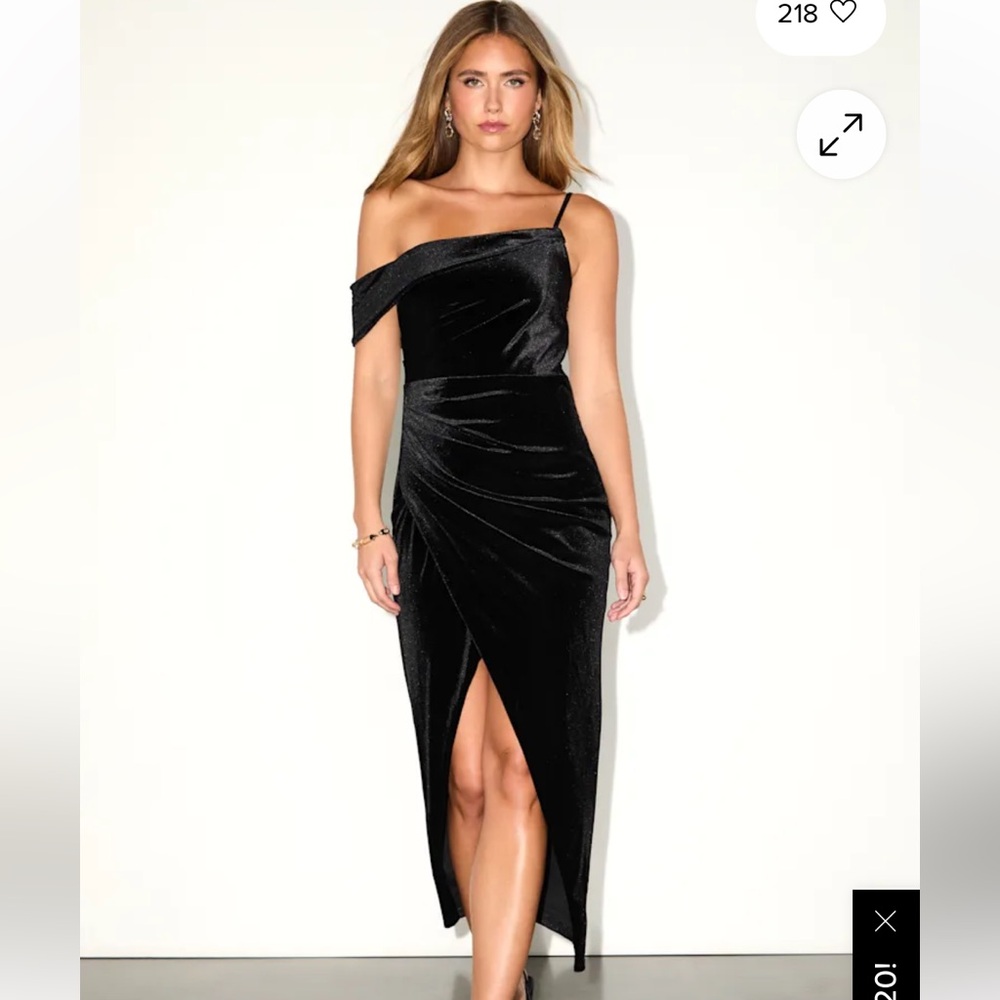Lulu's Chic Black One-Shoulder Dress